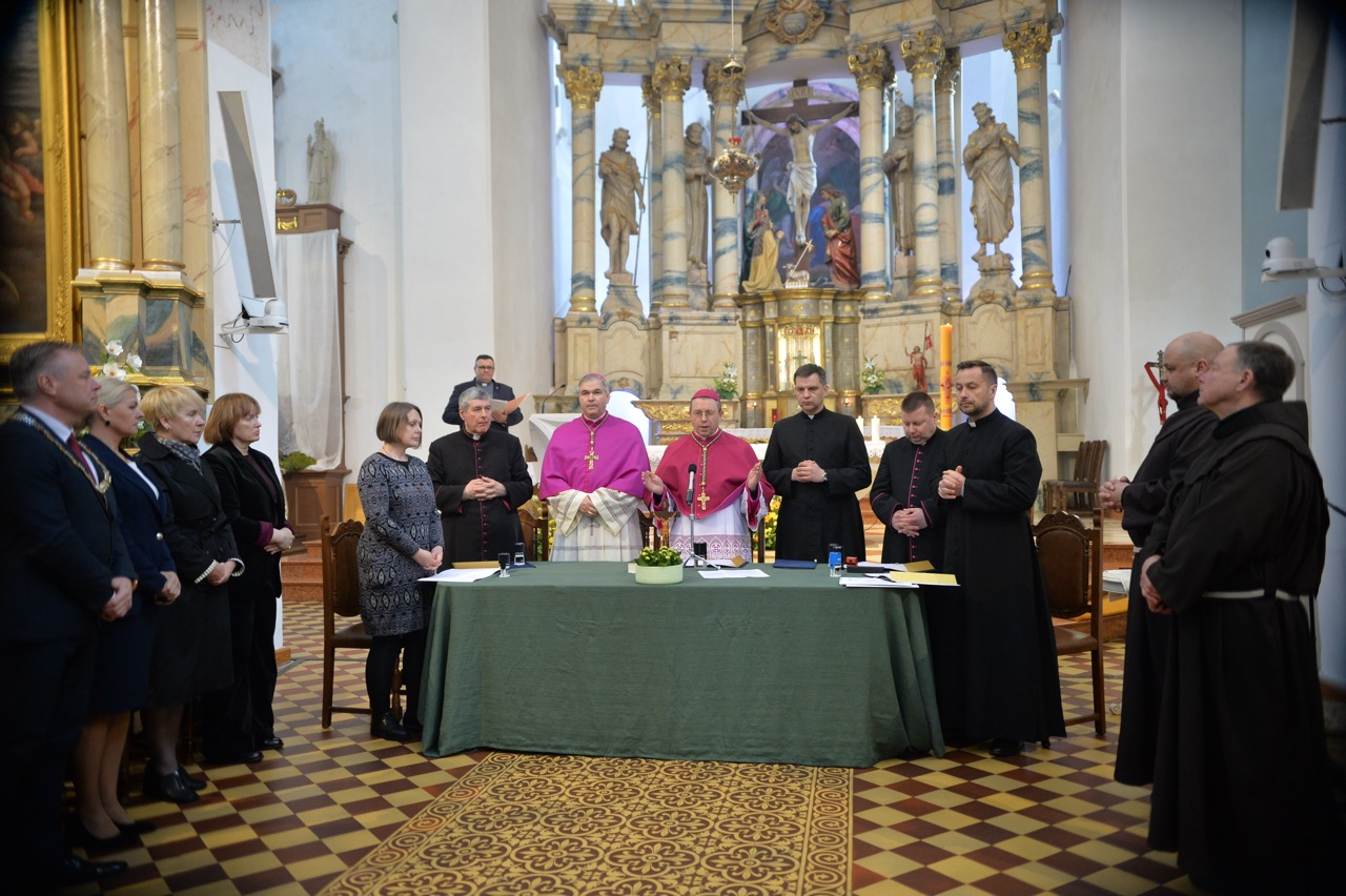 OFS LT naujienos: Dievo Gailestingumo sekmadienį pradėtas J. A. Pabrėžos beatifikacijos procesas